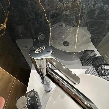 Alojamento de Acomodação e Pequeno-almoço Nostra Luxury